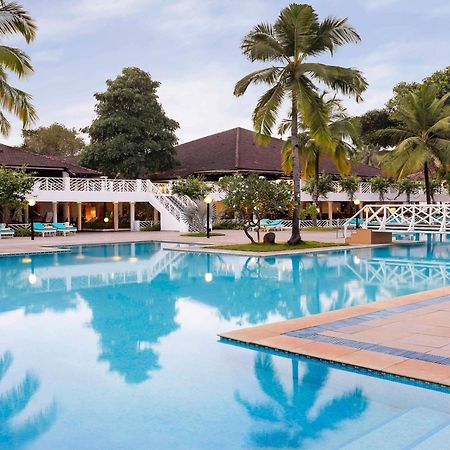 Novotel Goa Dona Sylvia Resort Cavelossim Exterior foto